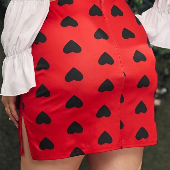 Women’s heart print slit skirt Size 1X - Picture 2 of 3